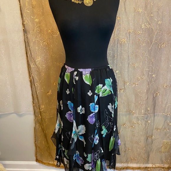 M Medium Vintage 100% Silk Floral Skirt - Picture 6 of 7